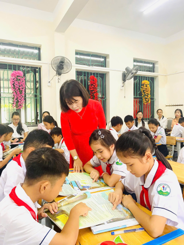 TRƯỜNG TIỂU HỌC TRINH LỢI SÔI NỔI CHUỖI HOẠT ĐỘNG CHÀO MỪNG NGÀY PHỤ NỮ VIỆT NAM 20/10