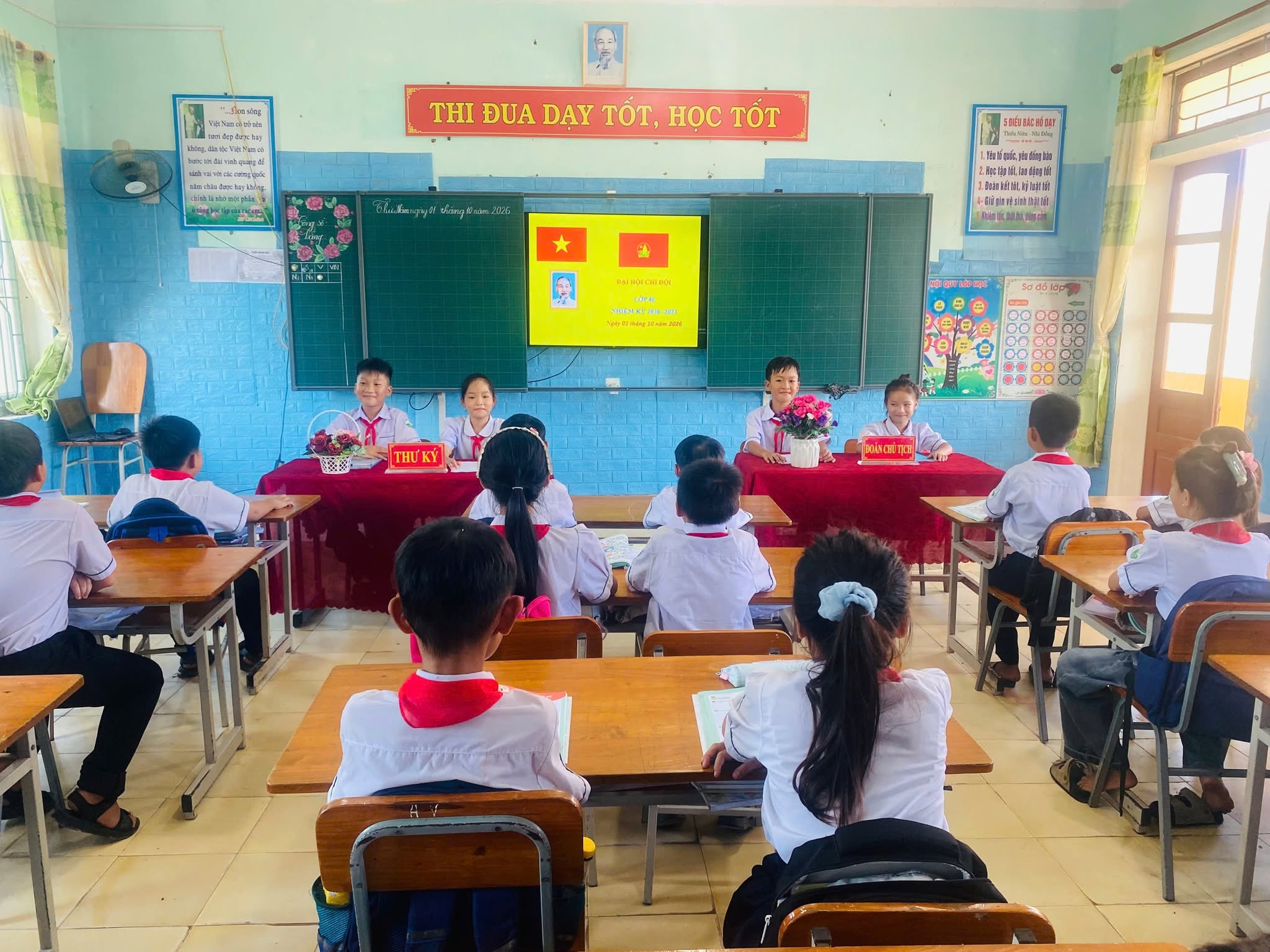 RỰC RỠ CỜ HOA – ĐẠI HỘI CHI ĐỘI NHIỆM KỲ NĂM HỌC 2026–2027!